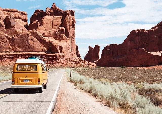 26 Road Trip Games for Couples